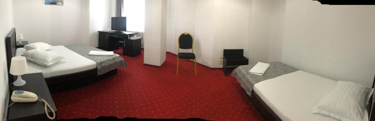 Hotel Corona Drobeta Turnu Severin Zewnętrze zdjęcie