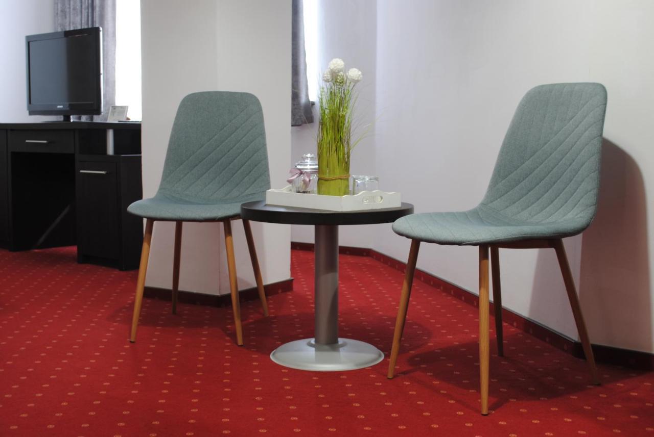 Hotel Corona Drobeta Turnu Severin Zewnętrze zdjęcie