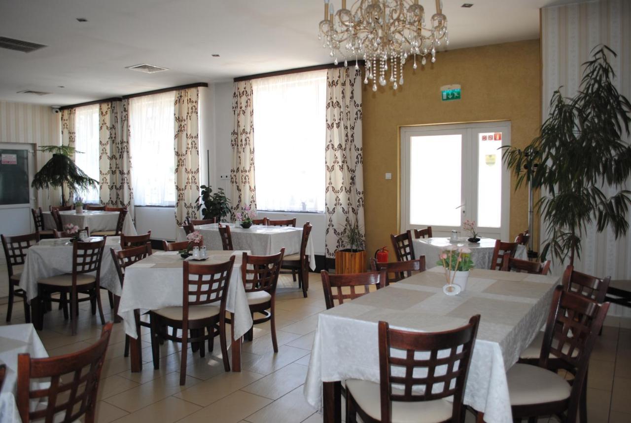 Hotel Corona Drobeta Turnu Severin Zewnętrze zdjęcie