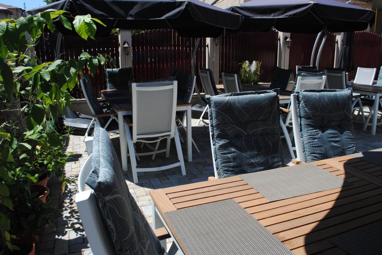 Hotel Corona Drobeta Turnu Severin Zewnętrze zdjęcie